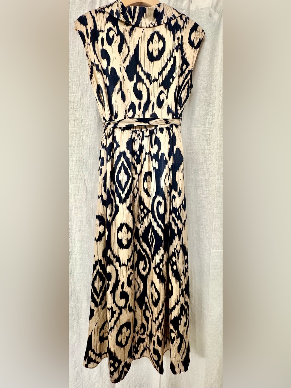 Hallie Midi Dress / Sleeveless Navy and Cream Ikat / Size S - Picture 7 of 7